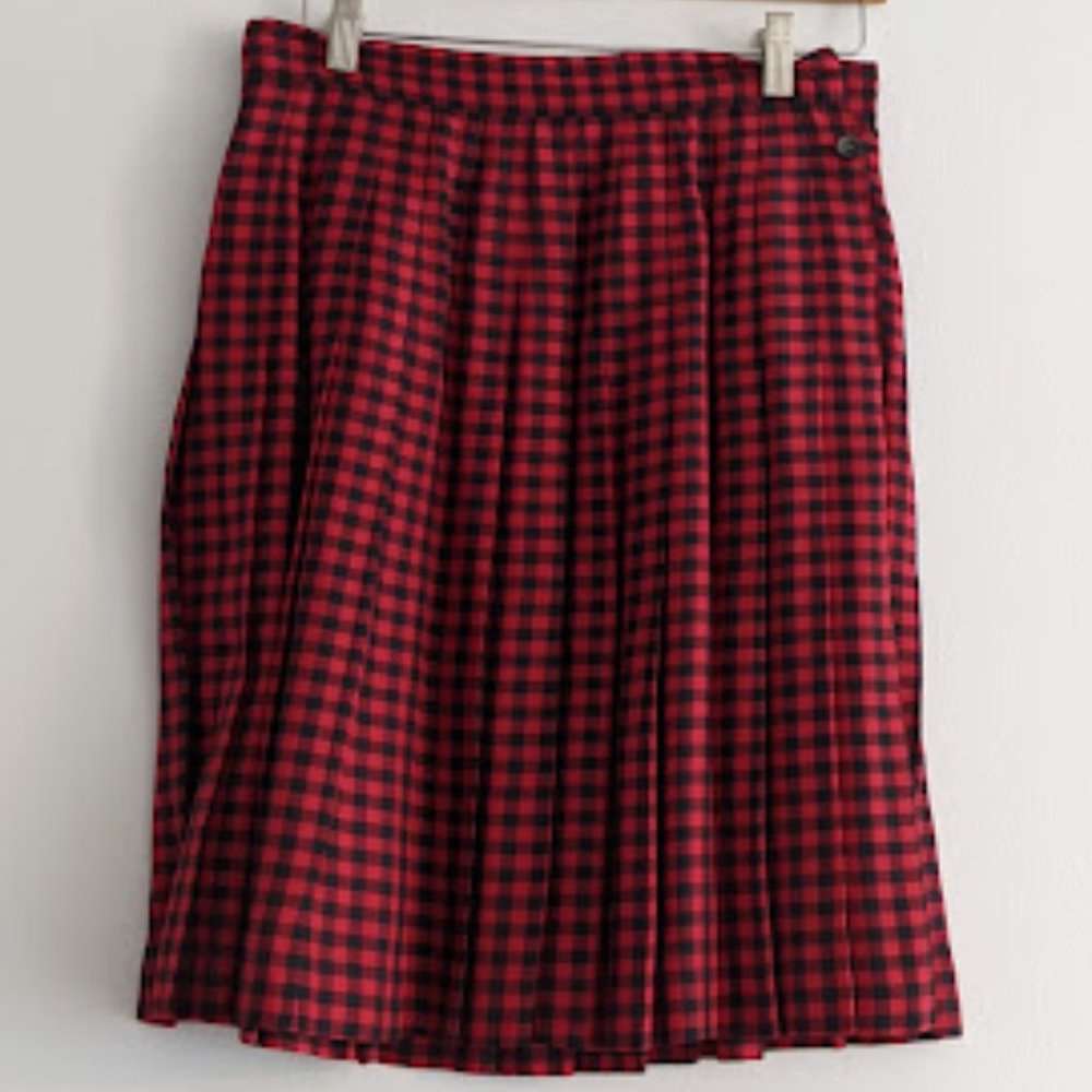 Gap 90s Black and Red Plaid Pleated Skirt Size 9/10